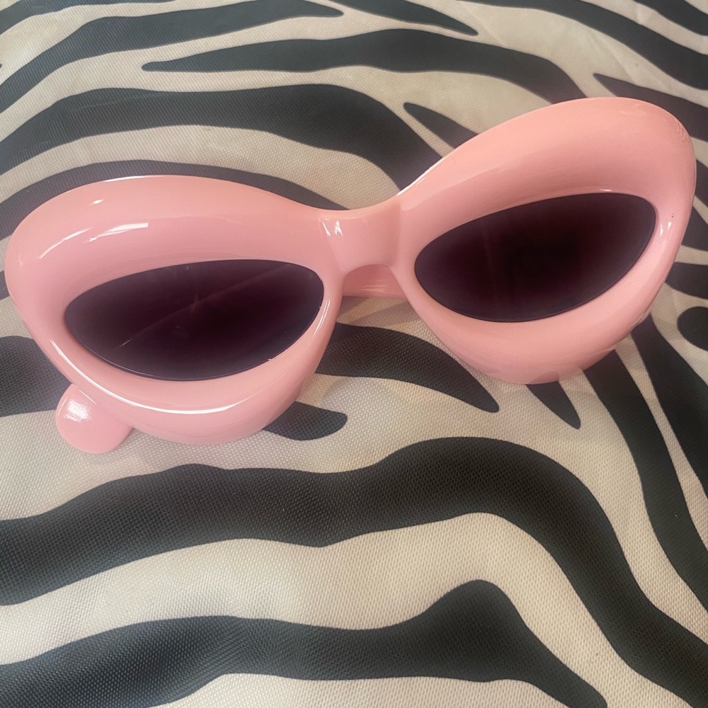 Chunky Cat eye sunglasses